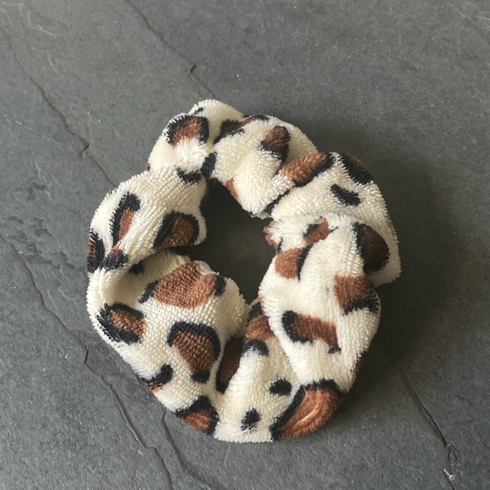 White cheetah print soft scrunchie